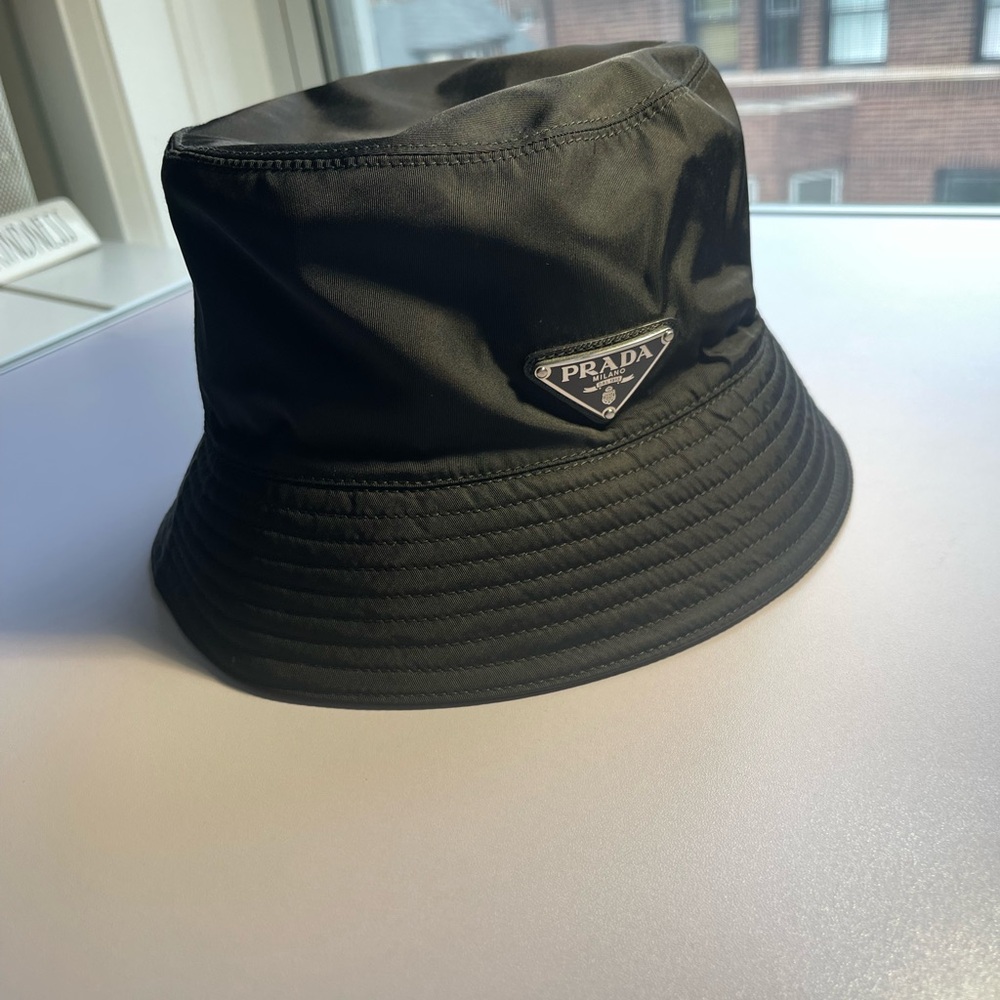 Prada Black Nylon Bucket Hat with Logo Plaque